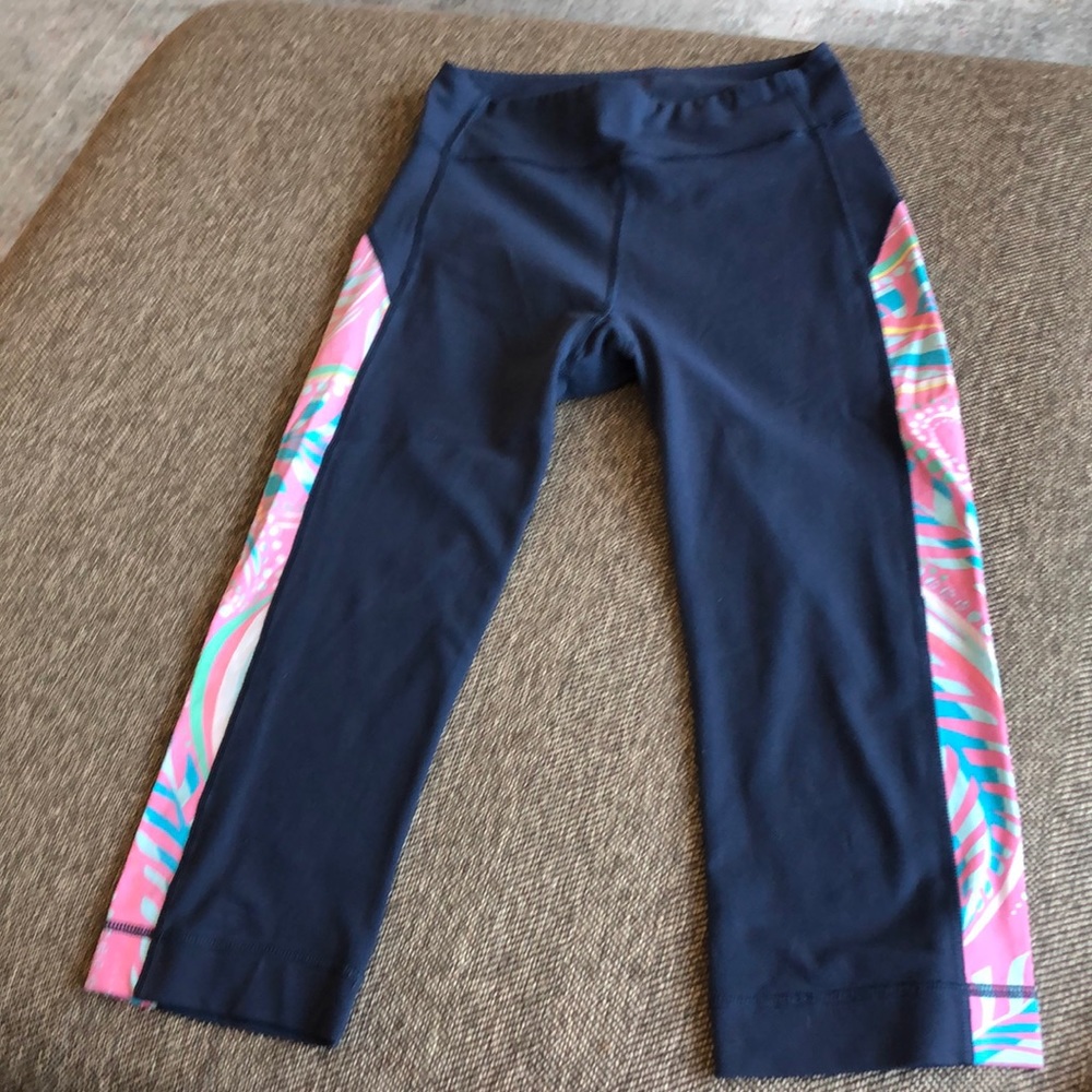 Lilly Pulitzer work our capris, Sz S